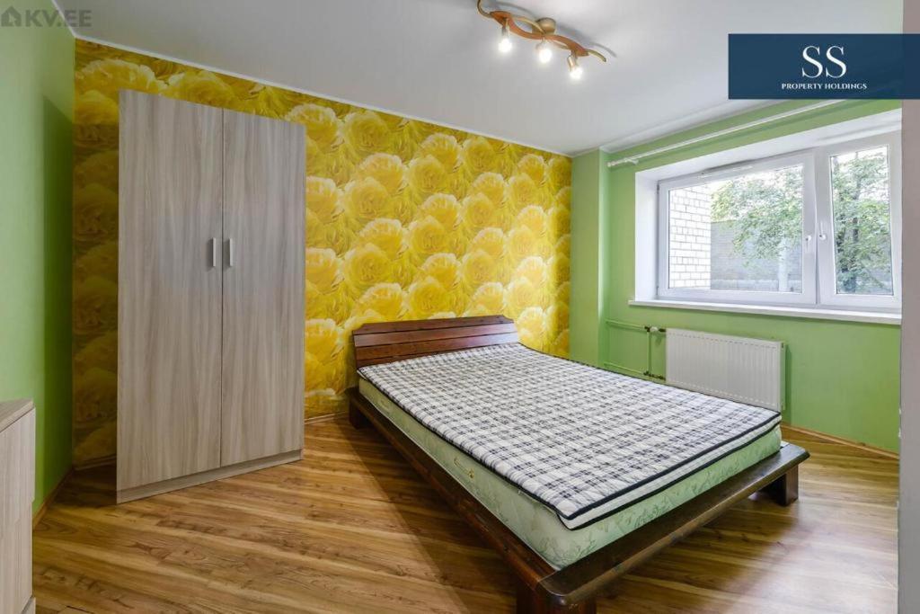 Sunny Apartment Near Bus Station タリン エクステリア 写真